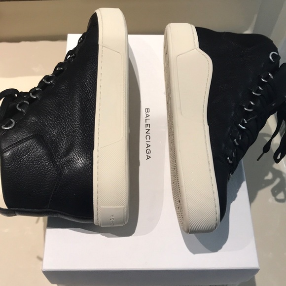balenciaga chevre hamilton arena